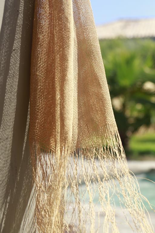 Le Carre Des Vignes Hotell Six-Fours-les-Plages Rum bild