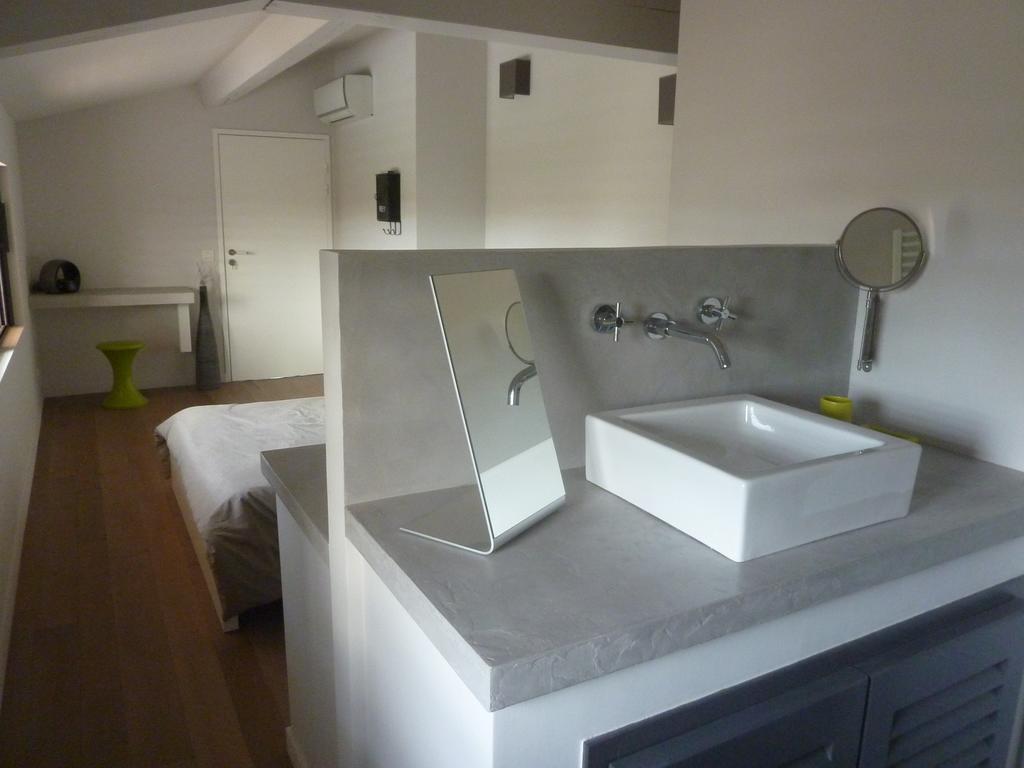 Le Carre Des Vignes Hotell Six-Fours-les-Plages Rum bild